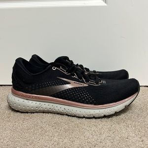 Women’s Brooks Glycerin 18 Size 6.5B